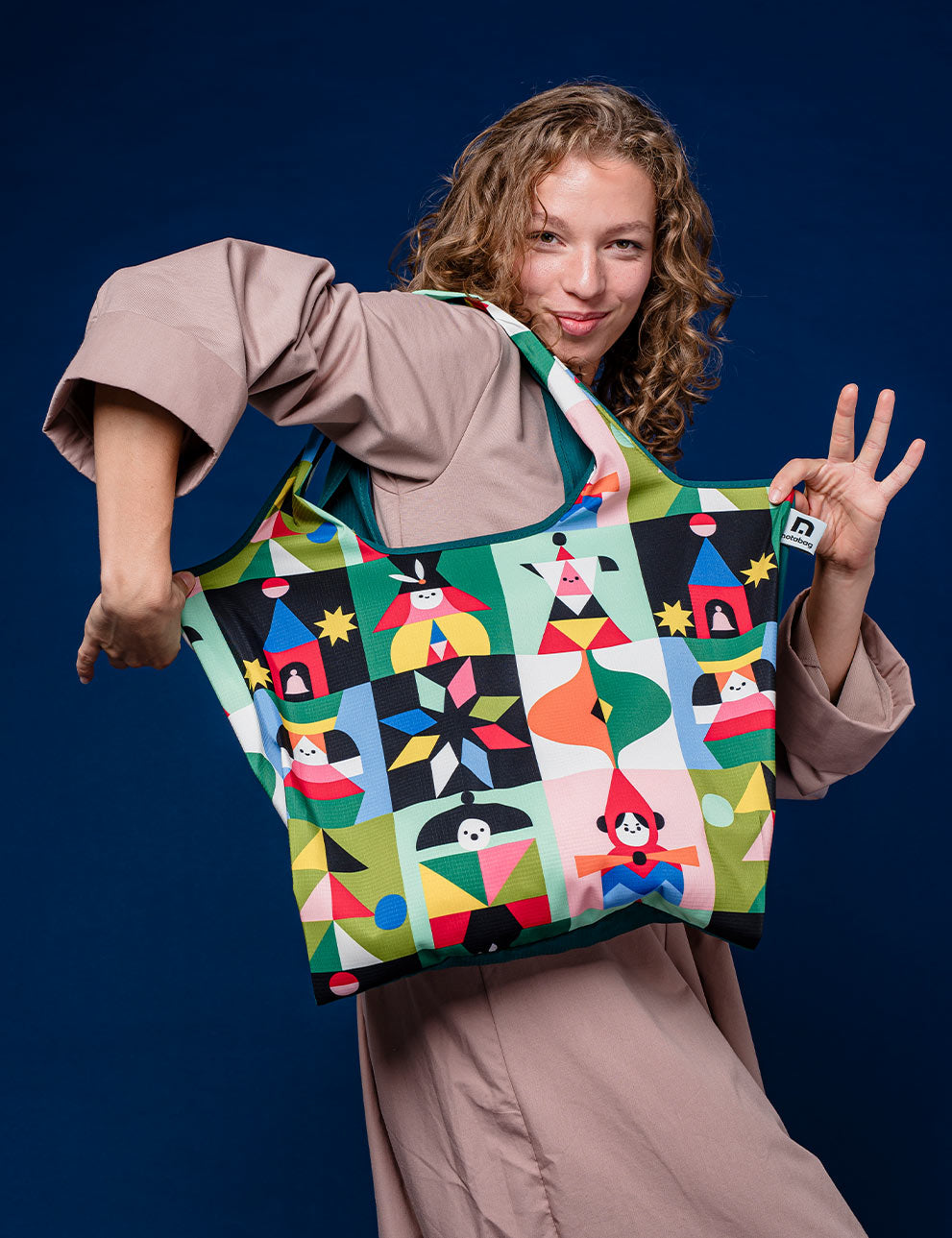 Tote – Playground
